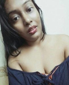 மாடல் பெண்கள்