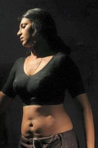 கருப்பு நிறத்து உள்ளாடை