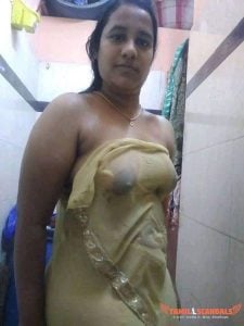 ஈரம் ஆன முலைகள் 