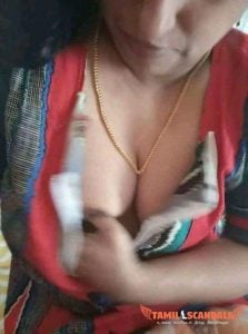 முலை தொடும் சுவாரசியம்
