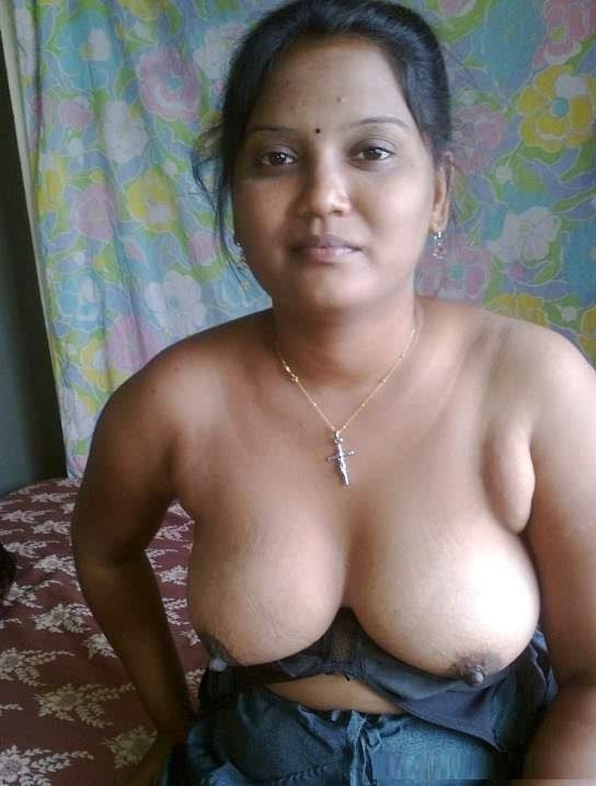 மாம்பழம் விற்கும் ஆன்டியுடன் செக்ஸ்