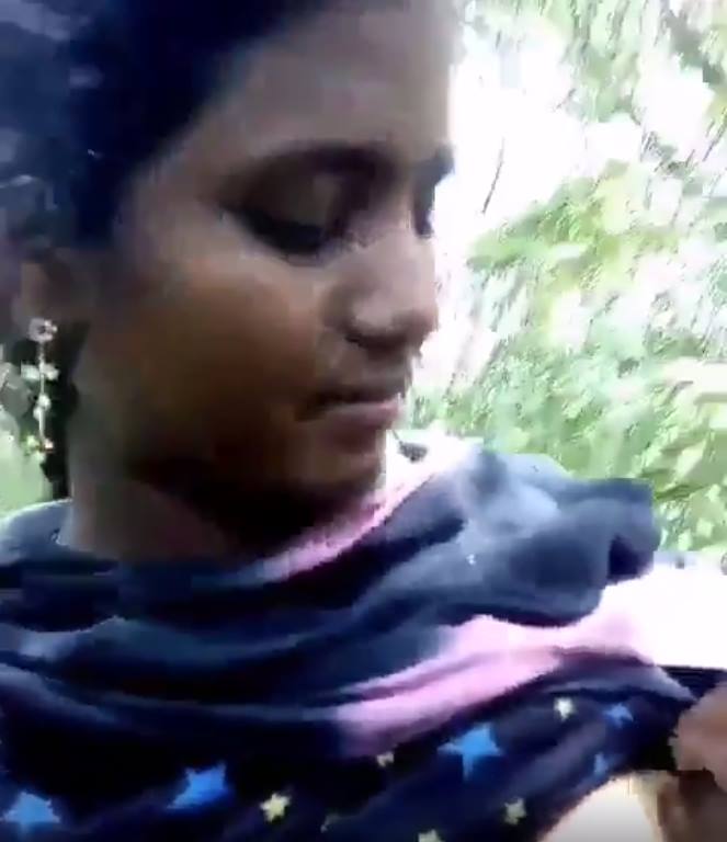 வெட்டவெளியில் காம முலை சுகம்