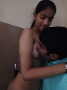 பூப்ஸ் சப்புதல்
