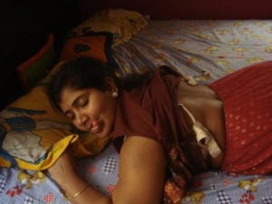 தேவிடியா ஆன்டி படம்