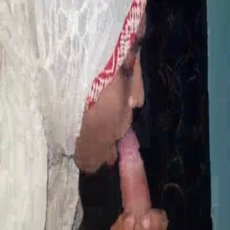 முஸ்லிம் மங்கையின் பூல் ஊம்பல்