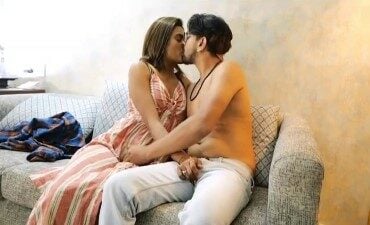 அண்ணியை சோபாவில் ஓக்கும் கொழுந்தன் HD செக்ஸ்