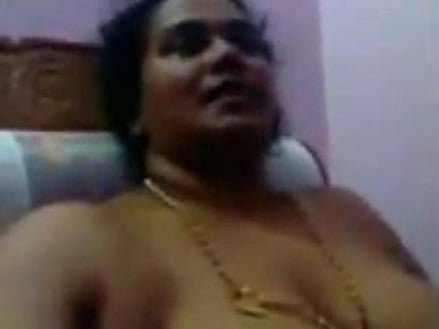 42வயது தேவிடியா ஆண்டி அண்டைவீட்டுக்காரனுடன் ஓழ்