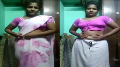 வீடியோ காலில் கிராமத்து பெண் புடவை விலகல்