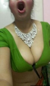 செக்ஸி ஆன்டி படம்