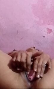 தமிழ் ஆன்டி புண்டை பிங்கரிங்