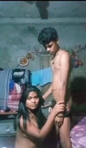 தமிழ் வில்லேஜ் பெண் ஊம்பல்