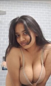 செக்ஸி பிக் பூப்ஸ் ப்ரா