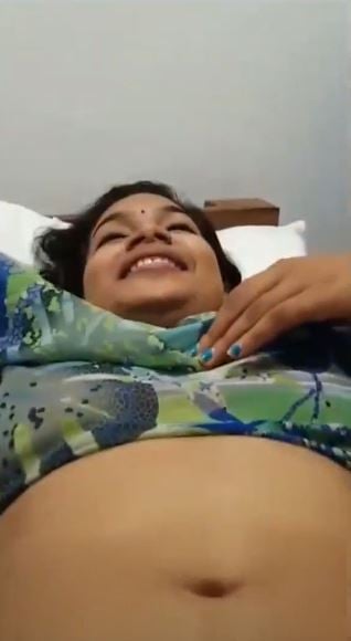 மாடல் GF பெண்ணின் தேனிலவு ஓல் படம்