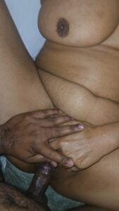 ஐட்டம் ஆன்டி புண்டை ஓல் படம்