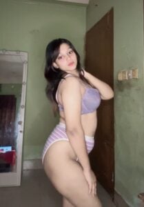 டீன் கேர்ள் பிகினி போட்டோ