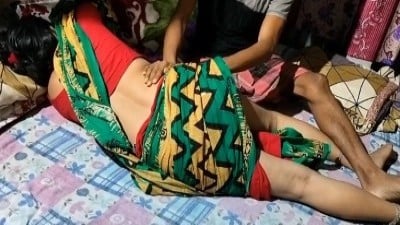 அம்மா வயது வேலைக்காரி ஆன்டியை வாலிபன் ஓக்கிறான்