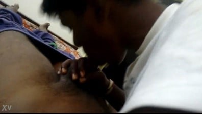 கல்லூரி பையன் இங்கு இதமாக சுண்ணி ஊம்பல் படம்