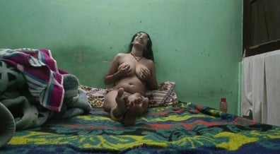 கண்ணாடி போட்ட கிராமத்து அன்னியின் சூப்பர் செக்ஸ்