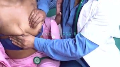 நோயாளி பெண்ணை டாக்டர் மேட்டர் அடிக்கும் ப்ளூ பிலிம்
