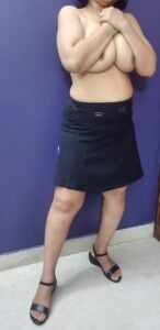 பெரிய முலை ஹாட் லேடி