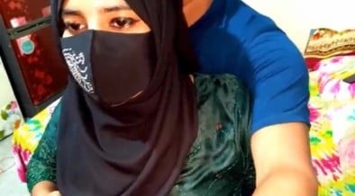 வெளிநாட்டு கணவனை ஏமாற்றி முஸ்லீம் ஆன்டி காமலீலை