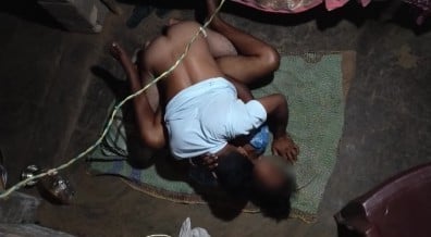 ஆடு மேய்க்கும் பெண்ணை ரகசிய உறவு கொண்டேன்