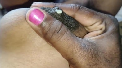 சேலம் ஆன்டி முலை பிதுக்கினேன் பால் கசிந்தது