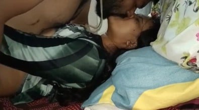 காஞ்சிபுரம் மாமி புருஷன் நண்பனுக்கு விருந்து படைக்கிறாள்