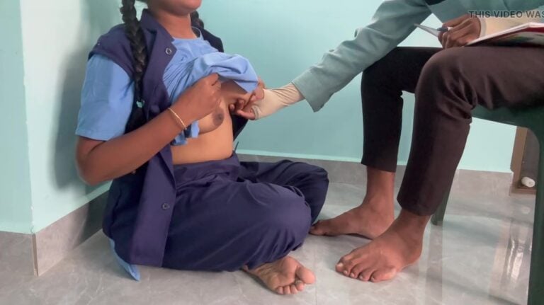 காலேஜ் கேர்ள் வகுப்பு வாத்தியருடன் ஓல் கற்றுக்கொள்கிறாள்