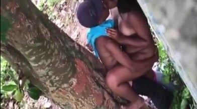 கிராம பஞ்சாயத் கட்டிடம் பின்புறம் நடந்த ஓழ் குத்து